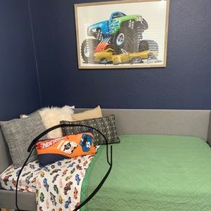 Hot Wheels/Monster Truck Room Lot